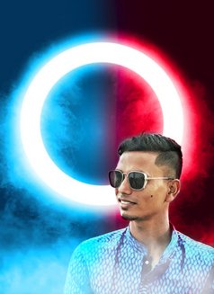 Ariyan - Male escort in Dhaka Photo 2 of 3
