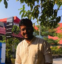 Arj - Male escort in Mumbai