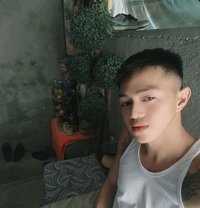 Arjay - Male escort in Manila