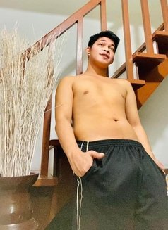 Arjhay Montecarlo - Male escort in Makati City Photo 2 of 2