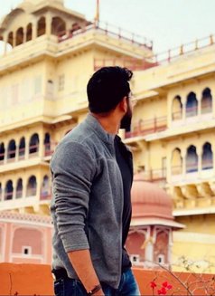 Arjun Arora - Male escort in Ahmedabad Photo 2 of 2