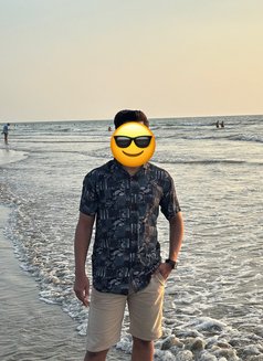 Arjun: Females, Couple and Cuckold - Male escort in Mumbai Photo 3 of 3