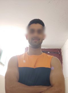 Married women and females text me - Acompañantes masculino in Bangalore Photo 5 of 7