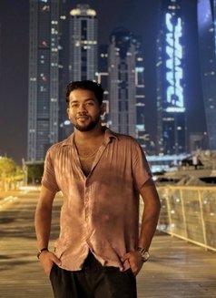 Arjun Malik - Male escort in Dubai Photo 2 of 5