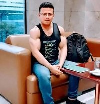 Arjun Singh - Acompañantes masculino in Guwahati