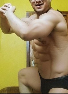 Arjun Singh - Male escort in Mumbai Photo 3 of 4