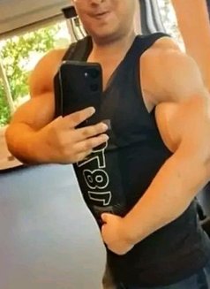 Arjun Singh - Male escort in Mumbai Photo 2 of 3