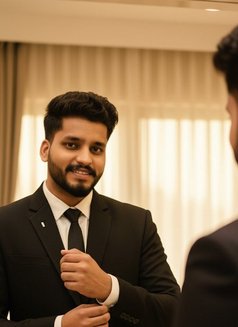 Arjun Thakur - Male adult performer in New Delhi Photo 2 of 3