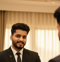 Arjun Thakur - Male adult performer in New Delhi