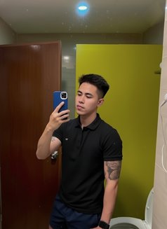 Arkha - Male escort in Bali Photo 2 of 5