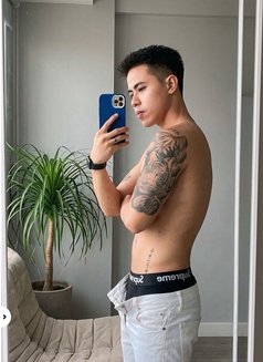Arkha - Male escort in Bali Photo 3 of 5