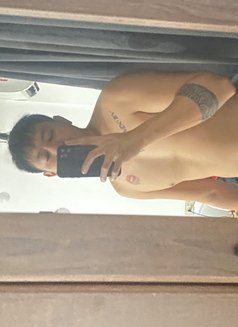 Arkies Hard Top - Male escort in Kuala Lumpur Photo 7 of 8