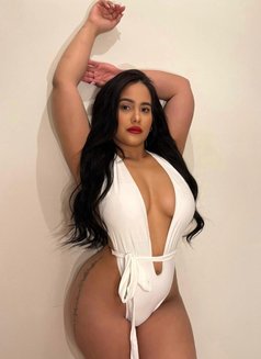 Arlana - escort in Barcelona Photo 4 of 13