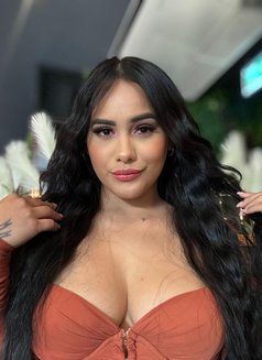 Arlana - escort in Barcelona Photo 12 of 13