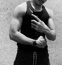 Arlando - Male escort in Medan