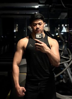 Arlando - Male escort in Medan Photo 13 of 17