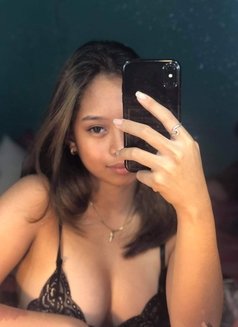 Arlene (Camshow/walk) - escort in Manila Photo 1 of 3