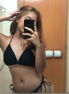 Arlene (Camshow/walk) - escort in Manila Photo 3 of 3