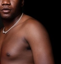 Arlington - masseur in Harare