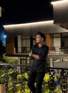 ARMAN ALI - Male escort in Hyderabad Photo 5 of 8