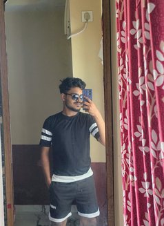 ARMAN ALI - Male escort in Hyderabad Photo 7 of 8