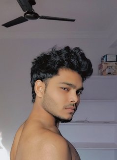 ARMAN ALI - Male escort in Hyderabad Photo 9 of 9