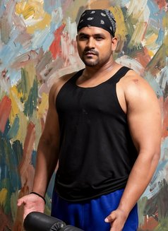 Arman - Acompañantes masculino in New Delhi Photo 5 of 8