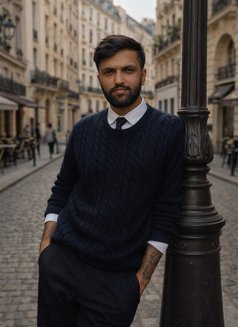 Arman - Male escort in Islamabad Photo 3 of 3