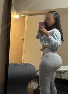 Armela - escort in Shizuoka Photo 2 of 5