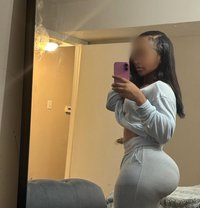 Armela - puta in Shizuoka