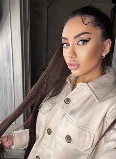 Armina - escort in Abu Dhabi Photo 1 of 5
