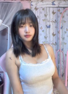 Arminda - escort in Indore Photo 2 of 5