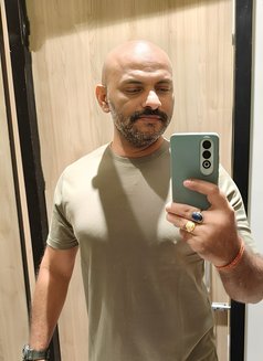 Most loved Army Bull & Psychotherapist - Male escort in Mumbai Photo 9 of 9