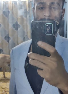 Arnab - Male escort in Kolkata Photo 2 of 5