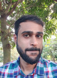 Arnab - Male escort in Kolkata Photo 3 of 5