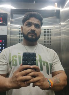 Arnav - Male escort in Surat Photo 14 of 15