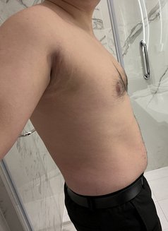 Arni - Acompañantes masculino in Tokyo Photo 3 of 6