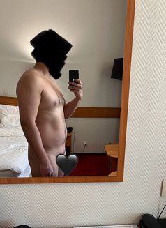 Arni - Acompañantes masculino in Tokyo Photo 6 of 6