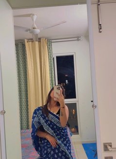 Arohi ESCORTS - escort in Bangalore Photo 5 of 6