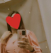 Simran independent cam and realmeet - escort in Gurgaon