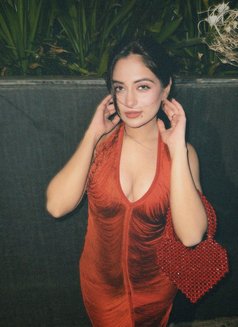 Arohi - escort in Ahmedabad Photo 1 of 5