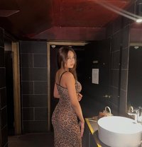 Arohi - escort in Ahmedabad Photo 1 of 5