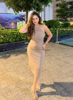 Arohi - escort in Hyderabad Photo 2 of 5