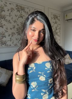 Arohi - escort in Kochi Photo 3 of 6