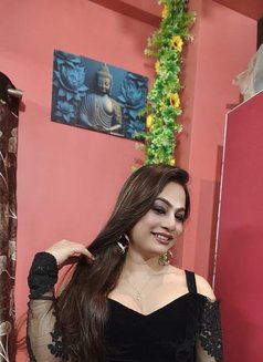 Arohi - Transsexual escort in Kolkata Photo 1 of 6