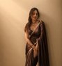 Arohi - Acompañantes transexual in Kochi Photo 3 of 6