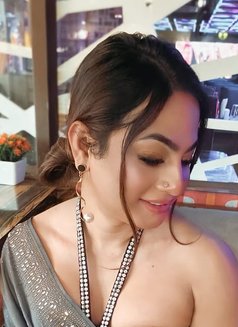 Arohi - Transsexual escort in Kolkata Photo 4 of 6
