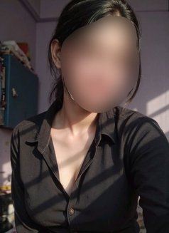 Arohi Reddy - escort in Bangalore Photo 2 of 3