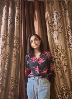 Arina - Transsexual escort in New Delhi Photo 1 of 3