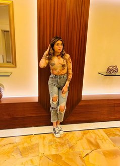 Aroj - escort in Dubai Photo 4 of 7